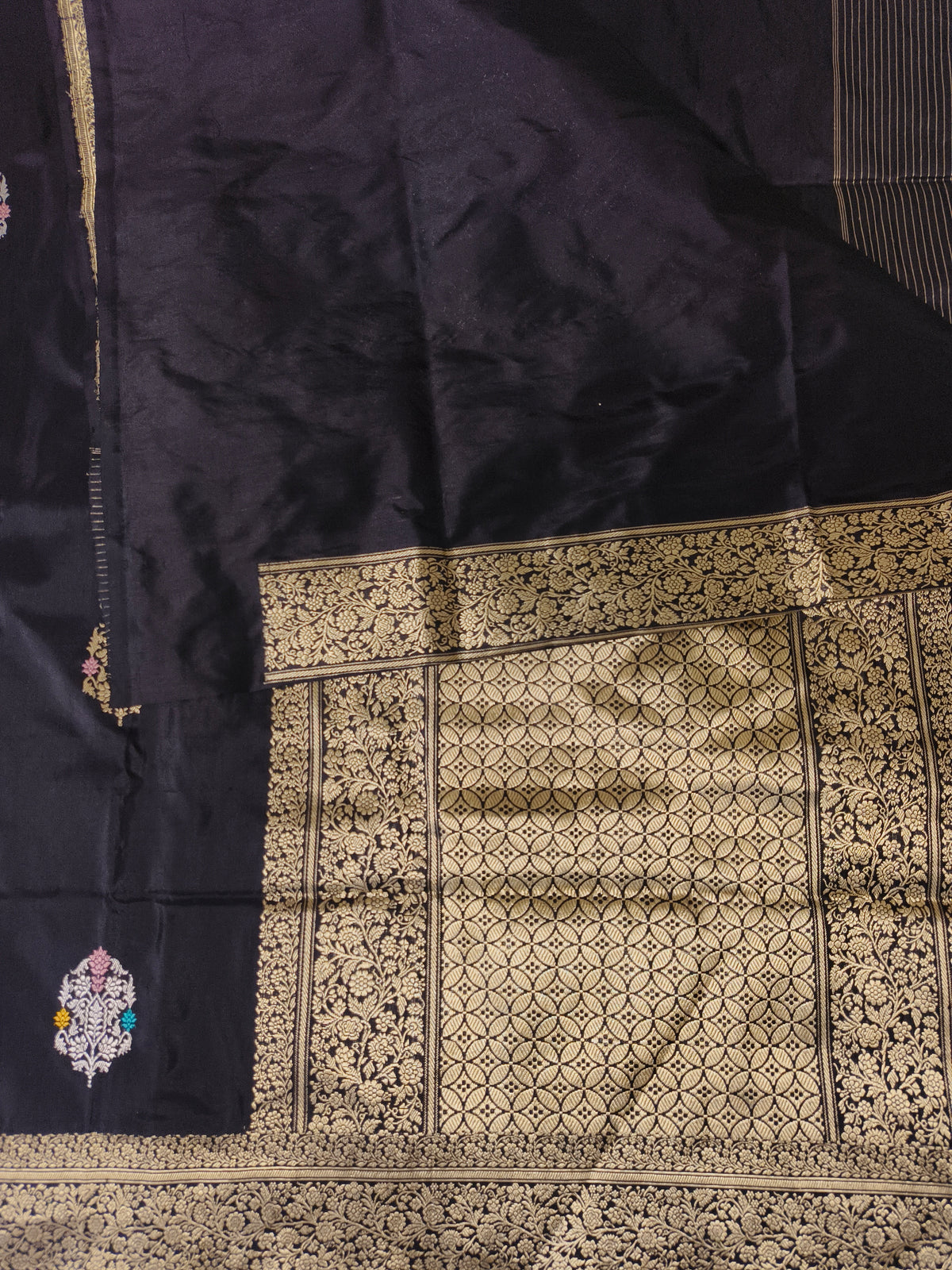 Exquisite Handwoven Pure Katan Silk Banarasi Saree in Black