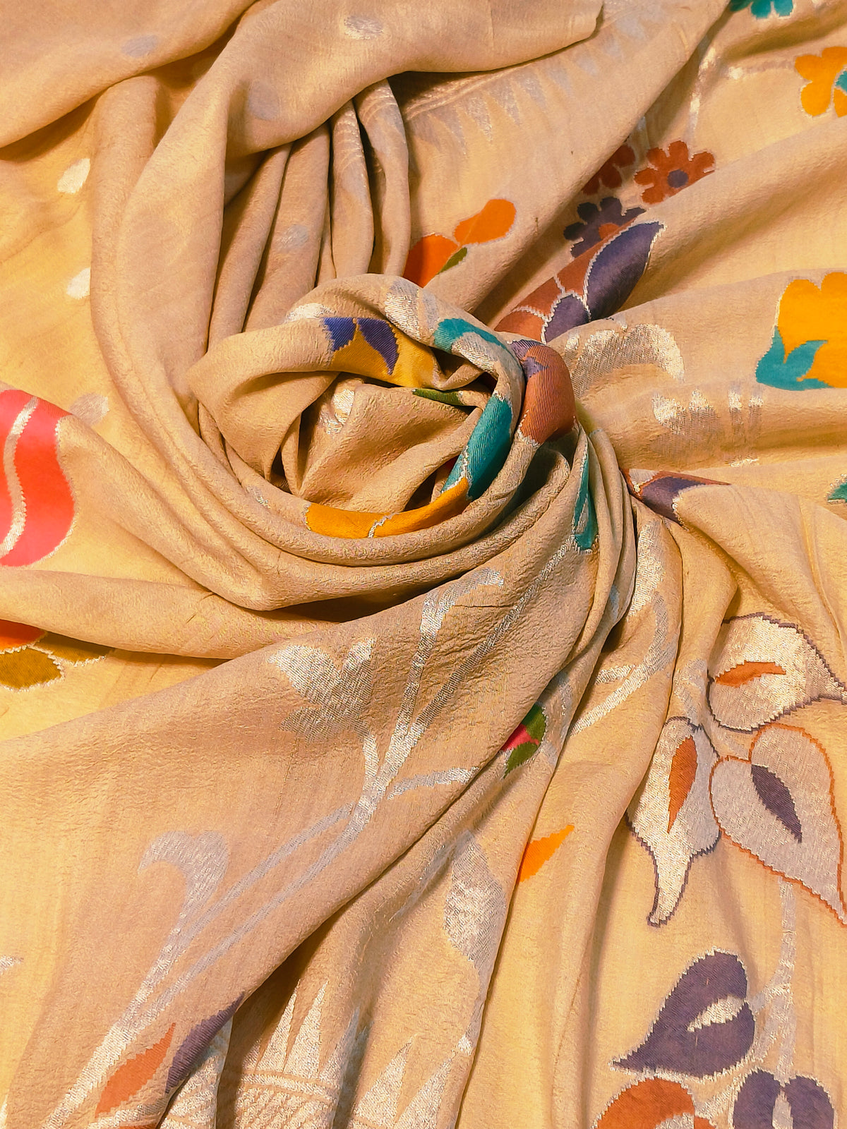 Tussar Georgette Banarasi Saree with Multicolour Floral Weave