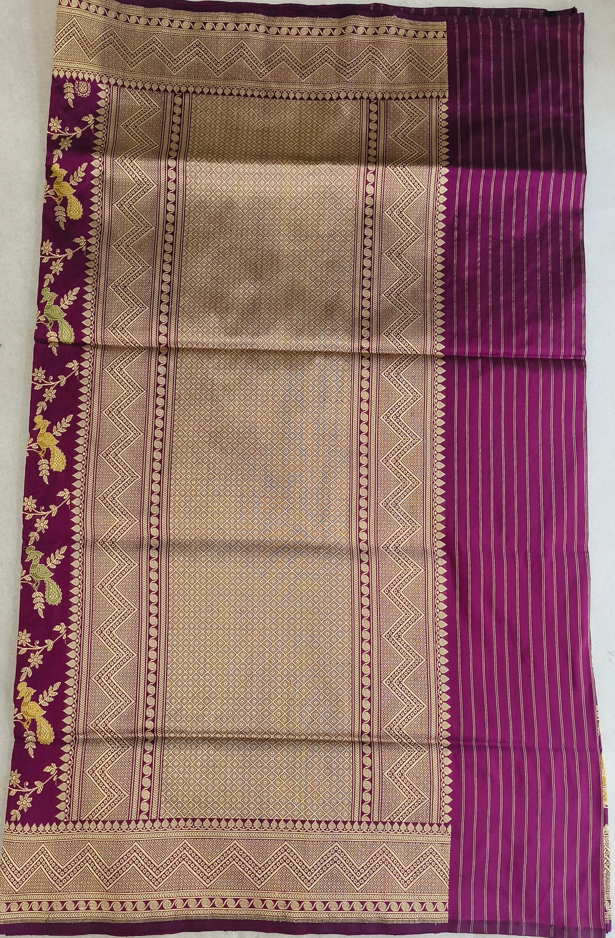 Rani Shikargah - Jamuni Purple Pure Katan Silk Handloom Banarasi Saree